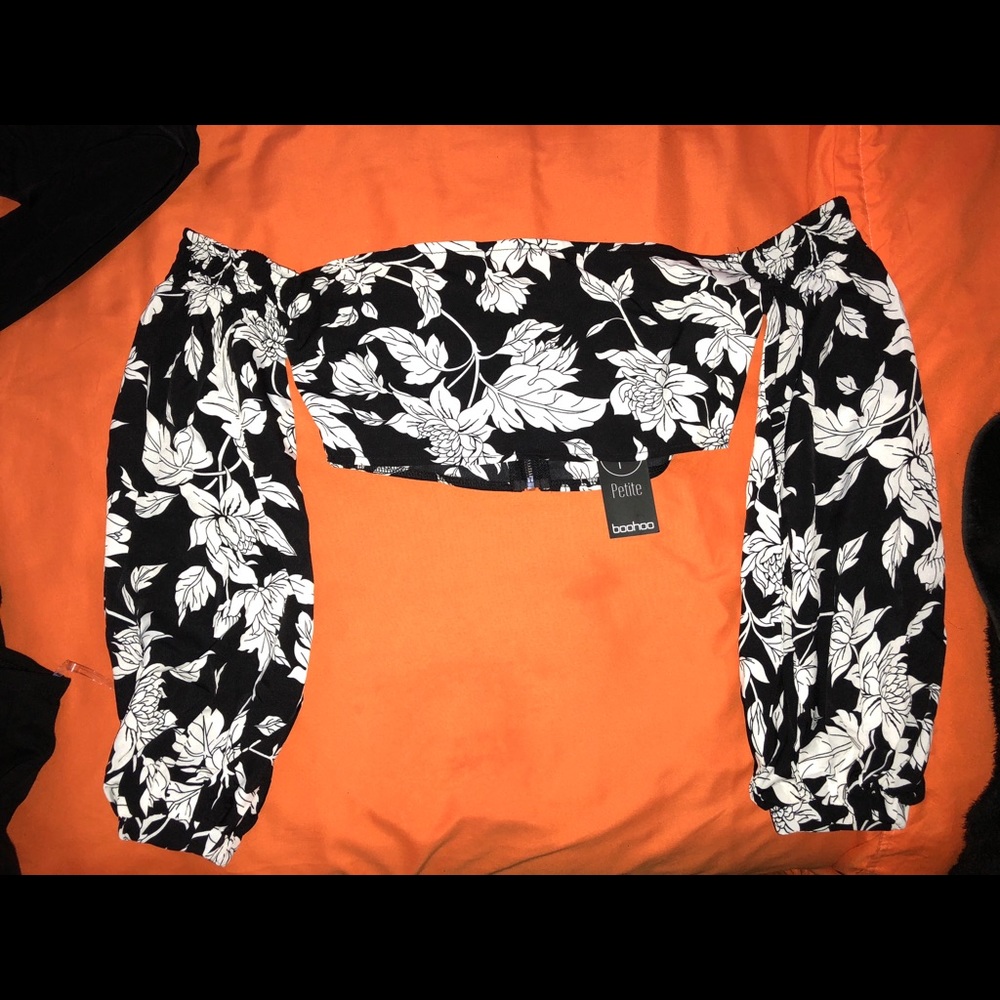 Boohoo Brand New Petite off the shoulder crop top